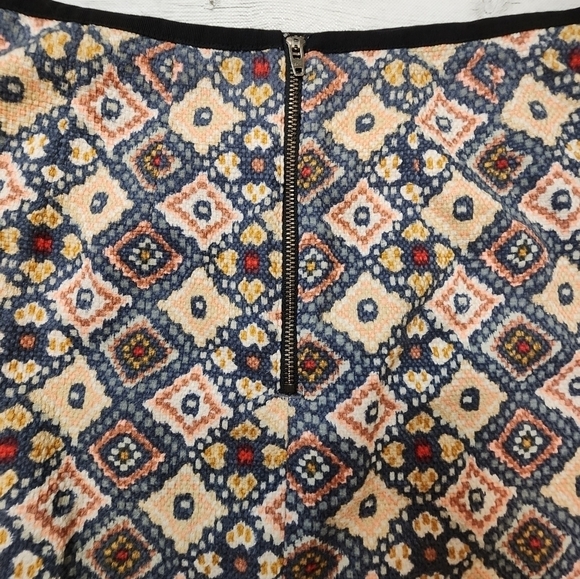 Loft Skirt Size 2 Floral Allover Embroidered Tapestry Jacquard Brocade A-Line - Picture 4 of 11